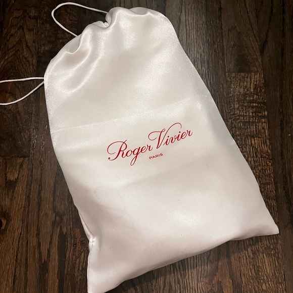 NWT Roger Vivier Trompette Buckle Pumps Heel size 40.5 (9.5 US) - Picture 4 of 6